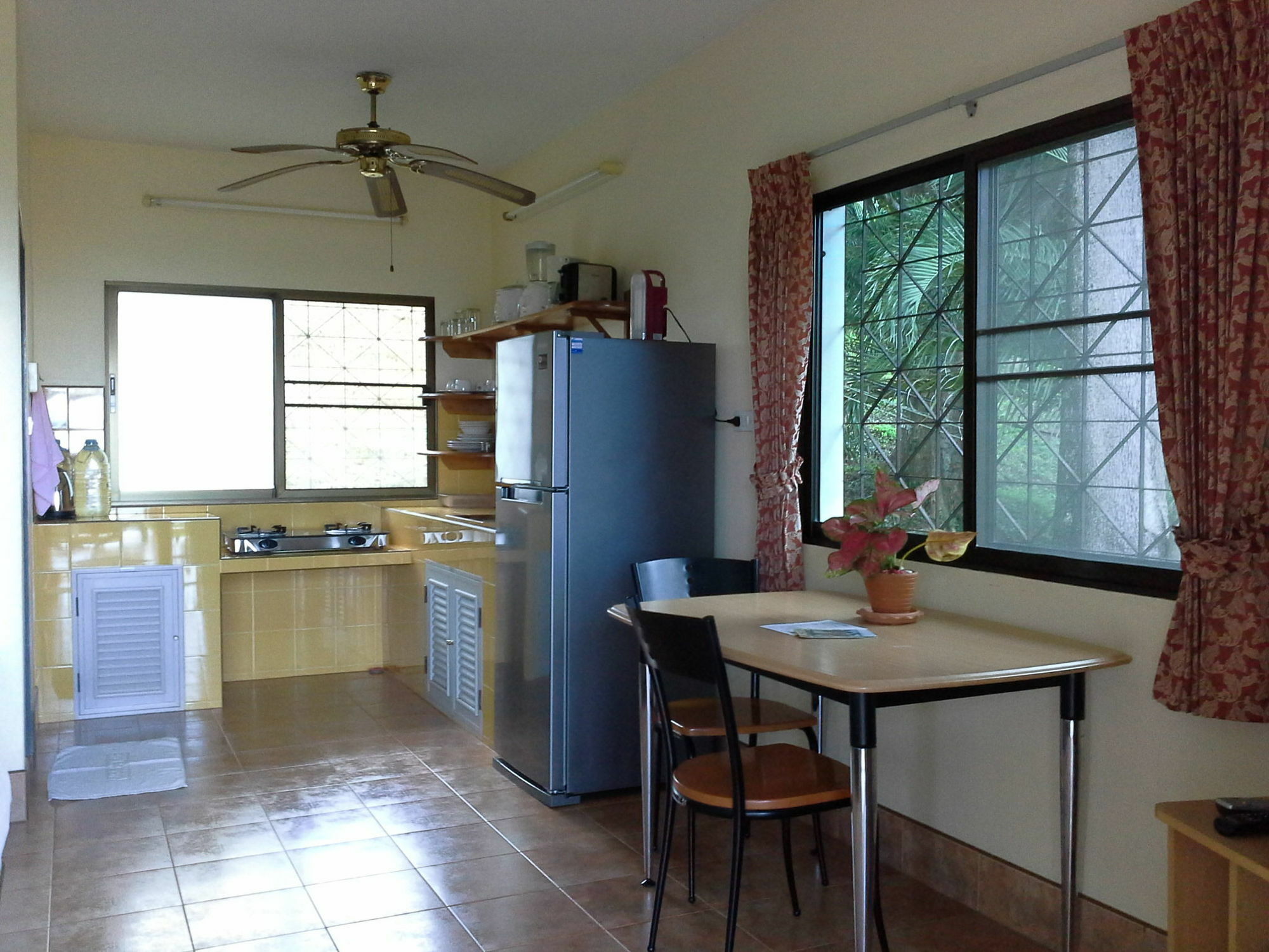 Freedom Estate Sea View Apartments Ko Lanta Екстериор снимка